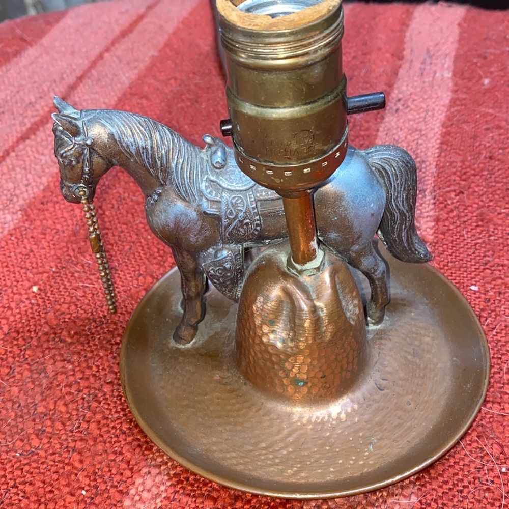 VINTAGE COPPER HAT AND HORSE LAMP DIY NEEDS REWIRE